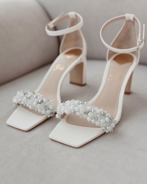 💚Bridal Shoes coming this fall to our showroom💚 See the full assortment on our website. Schedule your Accessories & Shoes Appointment on our website ➡️ www.veilmontebride.com #bridalshoes #shoes #shoelover #wedding #weddingdress #bridalaccecories Bride Shoes Sandals, White Wedding Heels Brides, White Wedding Sandals, Bridal Shoes Pearl, Wedding Heels For Bride, Wedding Shoes Open Toe, White Sandals Wedding, Block Heels Wedding, Best Wedding Shoes