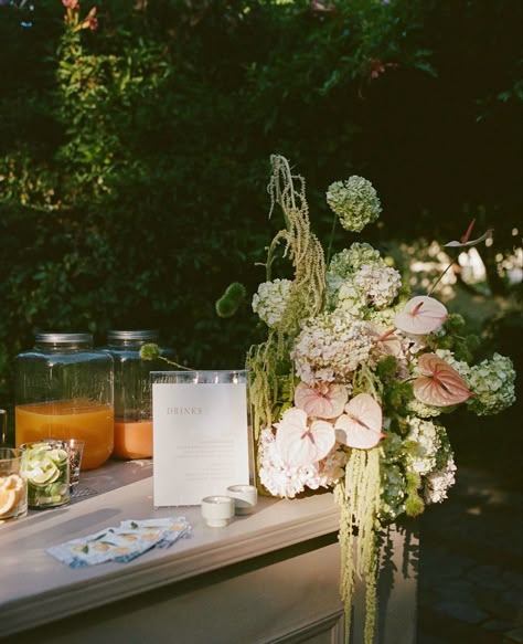 Bar Florals, Bar Flowers, Wedding Walk, Ivory Wedding Flowers, Garden Chic Wedding, Debut Ideas, Taylor Wedding, Vintage Wedding Photography, Unique Wedding Flowers