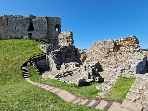 Motte And Bailey, Motte And Bailey Castle, Castle Scotland, Scotland Castles, Wooden Buildings, Castle Ruins, Scotland, Castle, House Styles