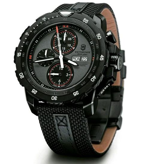 Q Victorinox Swiss Army Watches, Victorinox Watches, Army Watches, Swiss Army Watches, Victorinox Swiss Army, Mens Fashion Rugged, Black Ice, Rugged Style, Military Watches