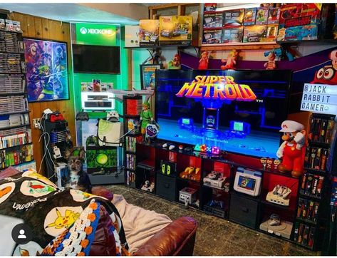 🏆 #1 NINTENDO FAN PAGE on Instagram: “😍 Rate this setup 1-10 - @jackrabbit.gamer - #nintendo #gaming #retrogaming #retrocollective” Retro Gaming Setup, Retro Gaming Room, Vtuber Room, Nerd House, Nintendo Decor, Nintendo Room, Cute Rooms, Video Game Organization, Game Crafts