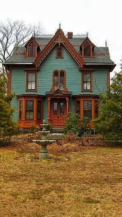 Victorian House Colors, Witchy House, Victorian Style Homes, Victorian Architecture, Victorian House, Sims House, Exterior House, Abandoned Houses, Pretty House