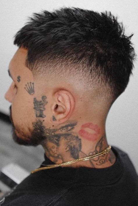 18 Neat And Modern Temp Fade Ideas To Accentuate Your Style Beard Haircut Hairstyles, Unique Fade Haircut, Best Messy Hairstyles Men, Mens Low Fade Haircut Short, Haircut Ideas For Short Hair Men, Mens Midfade Haircut, Design Fades For Men, Modern Fade Men Hair, Texture Fade Haircut