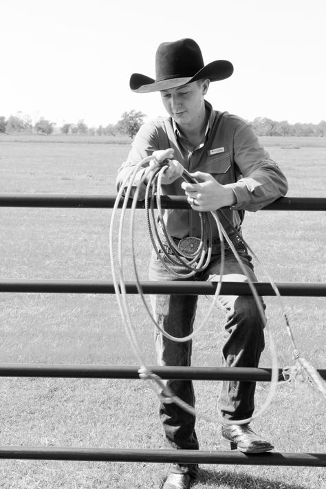 Cowboy Senior Pictures Guys, Cowboy Senior Pictures, Athena Lee, Cowboy Photos, Western Photos, Sr Pictures, Horse Poses, Horse Senior Pictures, Boy Senior Portraits