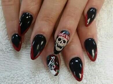 Free Handed Guns and Roses Nail Art Roses Nail Art, Band Nails, Eddie Munson, Pedicures, Nail Art Summer, Nail Inspiration, Summer Nail, Nail Design, Nails Inspiration