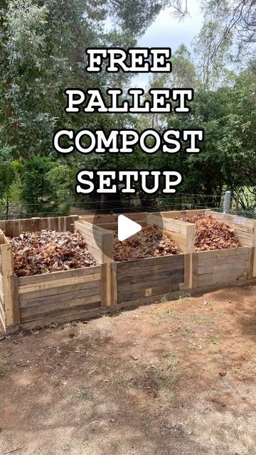 Farm Compost System, Compost Box Ideas, Compost Area, Pallet Compost, Compost System, Compost Bin Pallet, Farmhouse Yard, Compost Bin Diy, Diy Compost