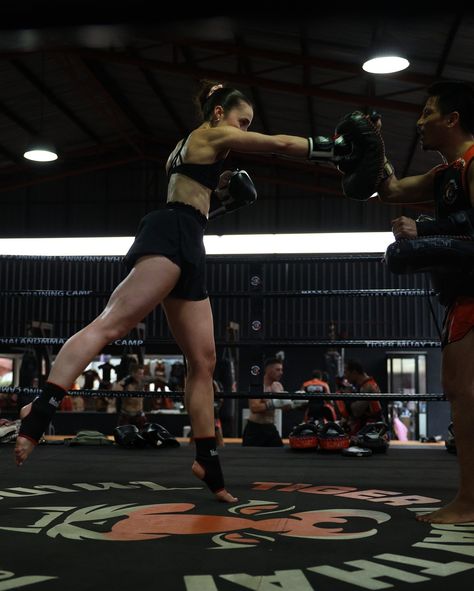 training in Thailand but make it girl coded 🎀🥊🤭 Mauy Tai Aesthetic, Muy Thai Woman, Muay Thai Girl Aesthetic, Muay Thai Women Aesthetic, Muay Thai Aesthetic, Muay Thai Girl, Muay Thai Women, Thai Girl, Manifesting Vision Board