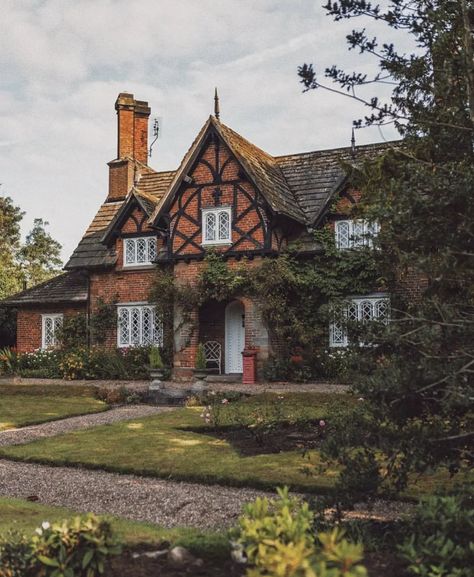 English Tudor Home, English Tudor Cottage, Tudor Houses, English Tudor Homes, Tudor Home, Tudor Cottage, English Cottages, English Tudor, Cottage Exterior