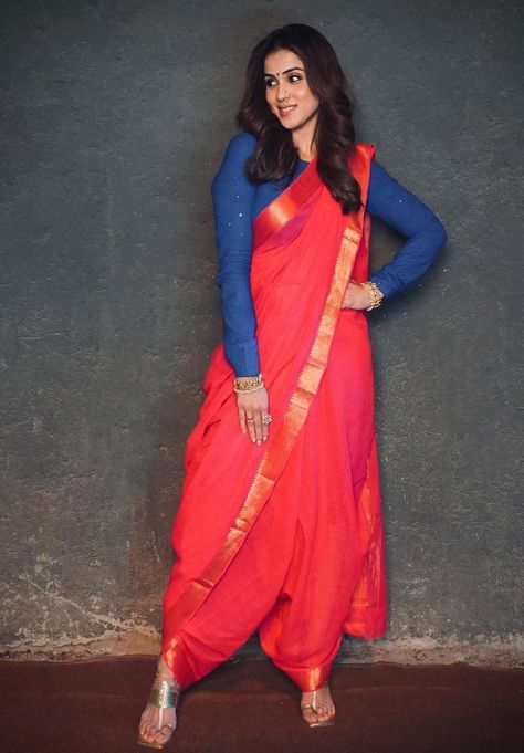 Genelia Deshmukh, Red Silk Saree, Marathi Saree, Saree Pose, Saree Draping Styles, Celebrity Casual Outfits, Saree Fashion, Beautiful Sarees, Fancy Sarees Party Wear