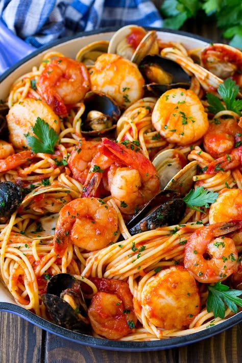 Scallops Dinner, Spaghetti Shrimp, Seafood Medley Recipes, Mixed Seafood Recipe, Seafood Medley, Recipe Shrimp, Seafood Pasta Recipes, Pasta Spaghetti, Homemade Tomato Sauce