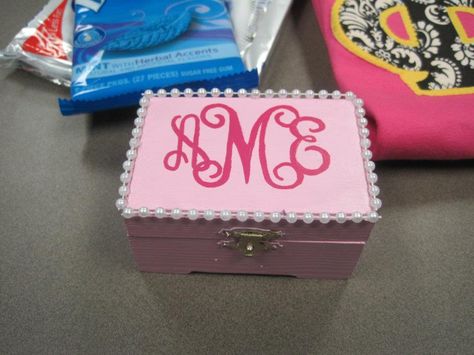 pin box. Pin Boxes Sorority, Badge Box Sorority, Sorority Pin Box, Delta Gamma Canvas, Badge Box, Theta Crafts, Pin Box, Sorority Sugar, Dyi Gifts