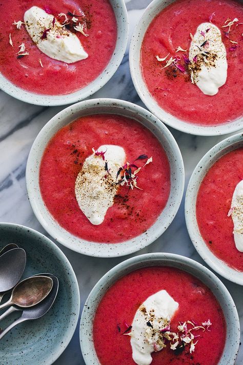 Rhubarb, Ginger & Strawberry Soup — Green Kitchen Stories Rhubarb Soup, Strawberry Soup, Easy Teriyaki Chicken, Strawberry Banana Smoothie, Dairy Free Options, Kitchen Stories, Recipes From Heaven, Vegetarian Recipes Healthy, Healthy Vegetarian