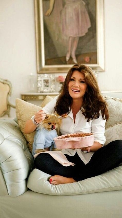 Lisa Vanderpump Style, Lisa Vanderpump, Vanderpump Rules, Housewives Of Beverly Hills, Walk Of Fame, Real Housewives, Long Curly Hair, Girl Crush, Palm Springs