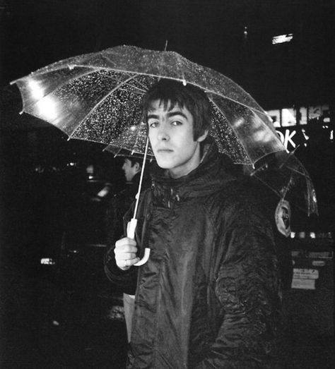 Liam Gallagher 1994, Liam Gallagher Noel Gallagher, Liam Oasis, Oasis Album, Liam Gallagher Oasis, Oasis Band, Liam And Noel, Noel Gallagher, Liam Gallagher