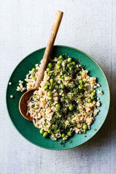 Pearl Barley & Sweet Pea Salad | Food: A Love Story Sweet Pea Salad, Green Pea Salad, Fresh Peas, Spring Salad Recipes, Pearl Couscous, Ayurveda Recipes, Pearl Barley, Pea Salad, Cous Cous