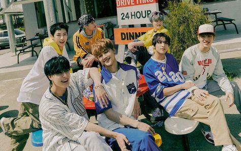 NCT Dream members hang out in the outdoors in the latest teaser photos for 'Beatbox' 90s Wallpaper Hip Hop, Dream Logo, Monochrome Makeup Look, Nct Dream Members, Dream Music, Gadgets Technology Awesome, Wallpaper Laptop, Homescreen Wallpaper, Music Players