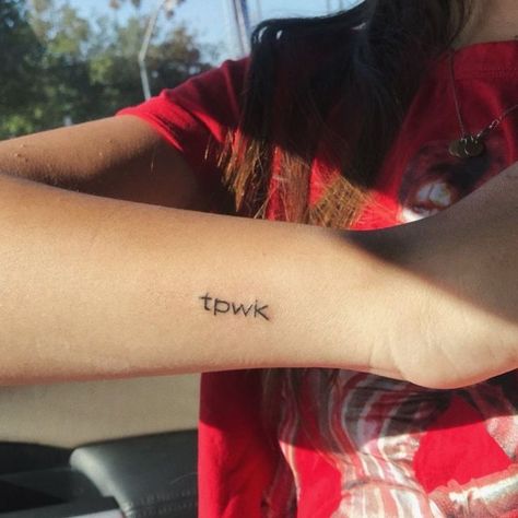 Harry Styles Inspired Tattoos, One Direction Tattoos, Harry Tattoos, Harry Styles Tattoos, 4 Tattoo, Inspiration Tattoos, Cute Tattoos For Women, 1 Tattoo, Dainty Tattoos