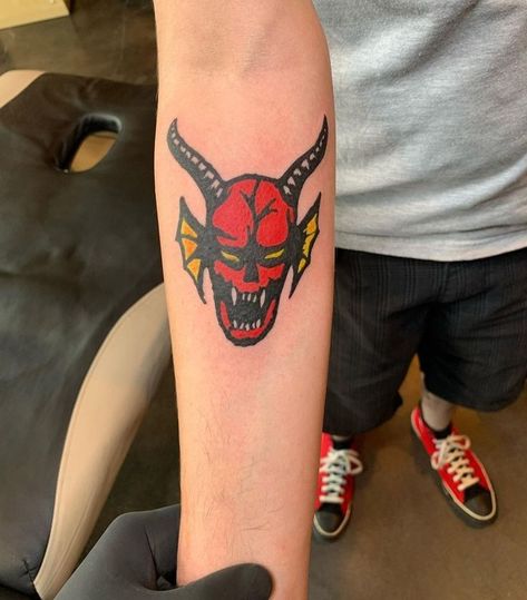 Hellfire Club Tattoo, Eddie Munson Tattoo Ideas, Hellfire Tattoo, Eddie Munson Tattoos, Quotes Tattoo Design, Stranger Things Tattoo Ideas, Eddie Tattoo, Tattoo Animation, Animation Tattoo