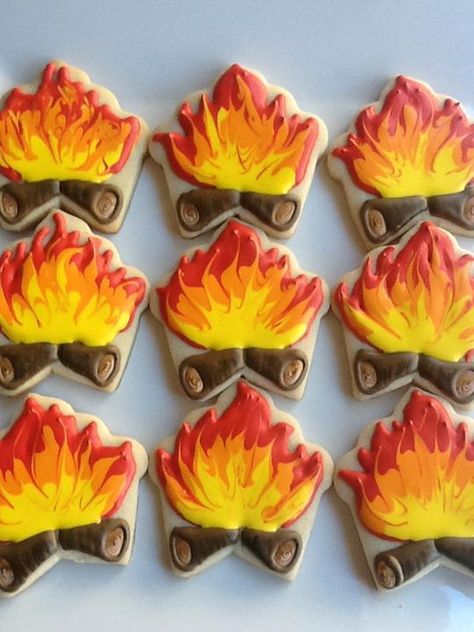 After s’mores, this may be the most perfect bonfire treat of all time. Camp Cupcakes, Campfire Cupcakes, Campfire Cookies, Camping Cookies, Cupcake Wars, Summer Cookies, Sugar Cookie Designs, Pretty Cookies, Fancy Cookies