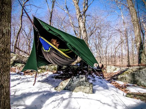 Tips for Hammock Hiking, Backpacking and Camping - Add an Under Quilt 1000 Lifehacks, Camping Kettle, Camping 101, Camping Cot, Bushcraft Camping, Hammock Camping, Winter Camping, Camping Backpack, Camping Survival