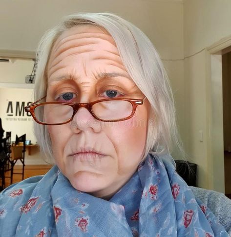 Old Person Makeup, Elderly Costume, Old Woman Makeup, Elderly Makeup, Old People Costume, Old Lady Halloween, Old Lady Makeup, Age Makeup, Old Age Makeup