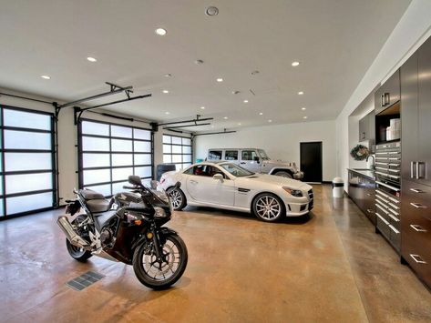 This is how you rich Garage Design Interior, Luxury Garage, Modern Garage, Homes Luxury, Garage Interior, Garage Design, Garage House, Luxury Homes Dream Houses, Diy Garage