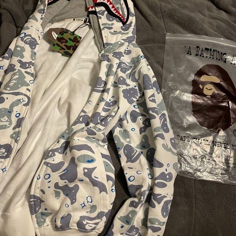 authentic bape hoodie, never worn. Lounge Fits, Bape Jacket, Bape Hoodie, Space Camp, Soulja Boy, Street Fashion Men Streetwear, Men Streetwear, Nice Clothes, Winter Break