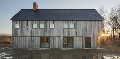 Townships Farmhouse / LAMAS | ArchDaily Rural Architecture, Contemporary Barn, Montana Homes, Modern Farmhouse Exterior, Contemporary Farmhouse, Of Montreal, Modern Barn, Farmhouse Exterior, Exterior Siding