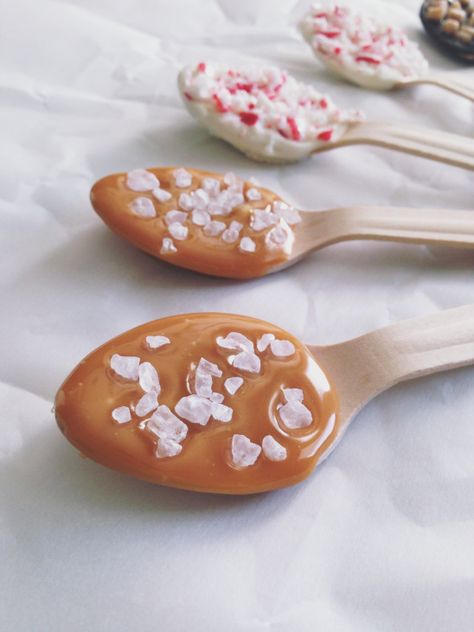 Hot Chocolate Spoons Hot Cocoa Spoons, Nutella Hot Cocoa, Cocoa Spoons, Caramel Hot Chocolate, Salted Caramel Hot Chocolate, Hot Chocolate Spoons, Chocolate Spoons, Hot Cocoa Bar, Chocolate Caliente