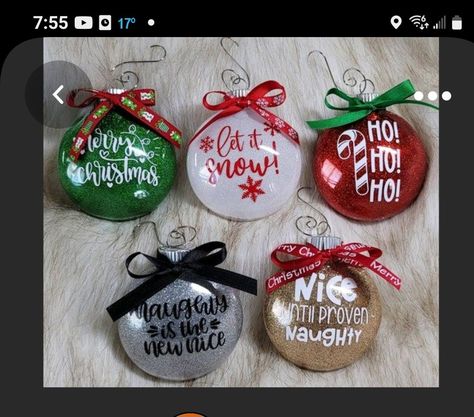 Ornament For Christmas Tree, Circut Xmas Ornaments, Glitter Ornaments Cricut, Cute Glitter Ornaments, Ornament Theme Ideas, Christmas Cricut Ornaments Diy, Glitter Diy Ornaments, Christmas Ornaments Decorations Ideas, Popular Christmas Ornaments