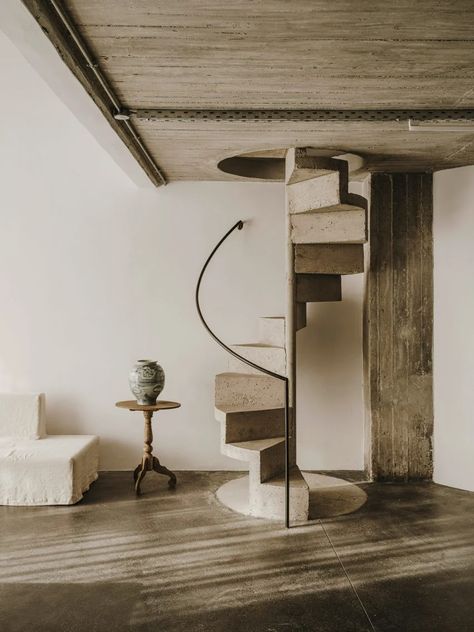 Andrew Trotter, Penthouse Kitchen, Brutalist House, Loft Studio, Glass Brick, Cosy Living Room, Traditional Houses, Spiral Staircase, Industrial Buildings