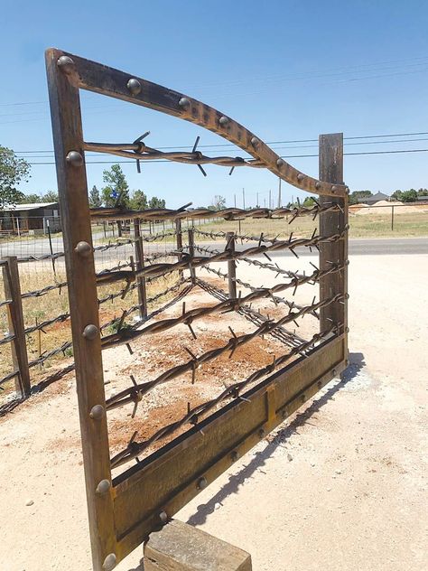 Installing 660 ft. of fencing including gates wouldn’t typically draw attention in Midland, Texas. But it stopped traffic in May when Jeremy Hedrick welded strands of 1-in. diameter “wire” with 3-in. ... Farm Fence Gate, Farm Gates Entrance, Ranch Entrance Ideas, Shop Hacks, Farming Tractors, Livestock Fence, Pipe Fence, Metal Driveway Gates, Barbed Wire Fence