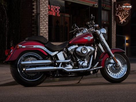 10 motos que a Harley-Davidson trará ao Brasil em 2015 - El Hombre Hd Fatboy, Harley Davidson Cake, Harley Davidson Night Rod, Мотоциклы Harley Davidson, Harley Davidson Pictures, Harley Fatboy, Motos Harley, Harley Davidson Iron 883, Red Motorcycle