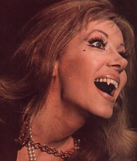 70s Vampire, Ingrid Pitt, Hammer Films, Vampire Movies, Scotland Yard, Vampires And Werewolves, Creatures Of The Night, Classic Horror, Classic Movies