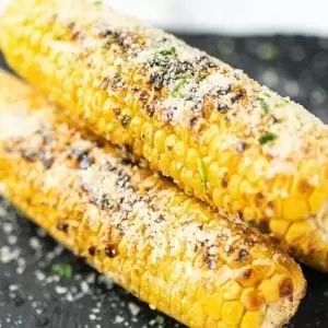 Parmesan Grilled Corn on the Cob - Eating on a Dime Tropical Fruit Salad Recipe, Parmesan Corn, Grilled Corn Recipes, Air Fryer Corn, Grilled Corn On The Cob, Mexican Side, Homemade Bbq Sauce Recipe, Simple Sides, How To Cook Corn