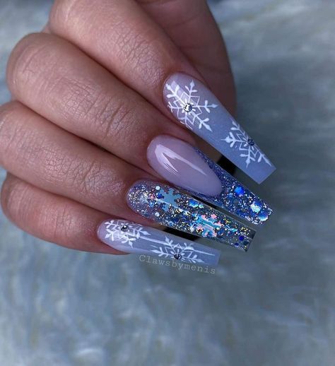 Blue Christmas Nails, Nailart Tutorial, Nail Art Noel, Sweater Designs, New Years Nail Designs, January Nails, Winter Mood, Winter Nails Acrylic, Sweater Nails