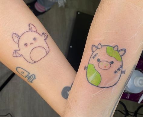 Emily The Bat Squishmallow, Squishmallow Tattoo Ideas, Squishmallows Tattoo, Lilliana Aesthetic, Squishmallow Tattoo, Matching Cow Tattoos, Tiny Cow Tattoo, Lps Tattoo, Bsf Tattoos