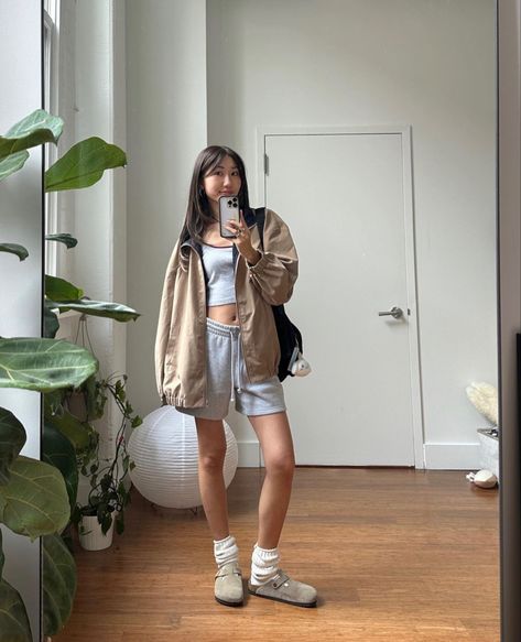 itsyuyann, oversized zip up hoodie, cozy trendy sweatshirts, birkenston bostons in suede Zip Through Hoodie Outfit, Trendy Sweatshirts, Oversized Zip Up Hoodie, Zip Through Hoodie, Hoodie Cozy, Hoodie Outfit, Cozy Outfit, Zip Up Hoodie, Zip Ups