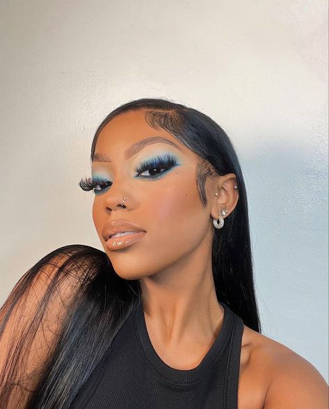 Multi Colored Makeup Looks, Blue Makeup Ideas For Black Women, Natural Blue Makeup Looks Black Women, Mikaria Janae Makeup, Icy Makeup Looks, Blue Eyeshadow Makeup Black Women, Makeup Looks For Black Women, Birthday Makeup For Black Women, Blue Waterline Makeup Black Women