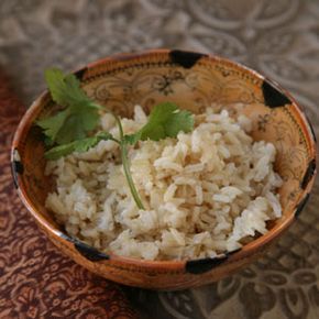 Avacado Dinner, Coconut Brown Rice, Brown Rice Cooking, Cooking With Coconut Milk, Brown Jasmine Rice, Cooking Pork Tenderloin, Brown Rice Recipe, Vegetarian Recipes Dinner Healthy, Green Rice