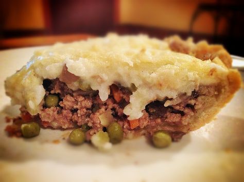 Shepard's Pie...for dinner this week with venison and the leftover GF pie crust from Thanksgiving Turkey Shepards Pie, Homemade Shepherd's Pie, Best Shepherds Pie Recipe, Sheppard Pie, Shepards Pie Recipe, Shepard S Pie, Shepard's Pie, Vegan Shepherds Pie, Shepards Pie