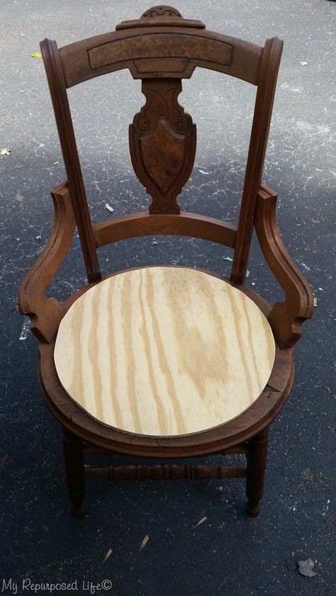 Adding Cane To Chair Back, Antique Chairs Makeover, Cane Chair Makeover, Furniture Recycle, Refinished Chairs, Chair Restoration, River Ideas, Antique Wooden Chairs, Cane Chairs