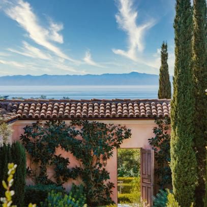 Mediterranean Outdoor Space Pictures | HGTV Photos Palm Springs Motel, Spanish Palace, California Villa, Country Home Exterior, Mountain Drive, I Am A Billionaire, Montecito California, California Architecture, House View