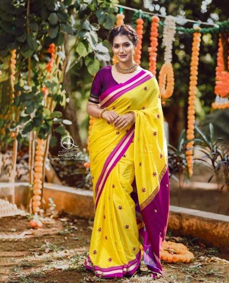 Yellow Paithani, Latest Indian Saree, Woman Blouse, Saree Blouse Neck Designs, Indian Bride Outfits, Cotton Saree Designs, Modern Saree, Indian Sarees Online, Yellow Saree