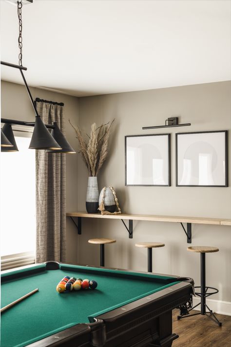 Game Room Ideas For Apartments, Pool Table Games Room, Bonus Room Ideas With Pool Table, Guest Area In Basement, Game Room Feature Wall, Round Table In Basement, Office And Game Room Ideas, Classy Pool Table Room, Pool Table Entry Room