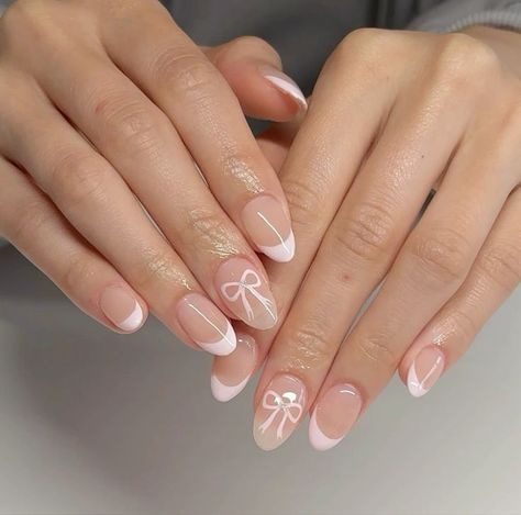 17 Nails Birthday, 17 Birthday Nails Ideas, Girly Coquette Aesthetic, Aesthetic Nail Art, Coquette Nail, Nails Girly, Nails Coquette, Princess Vibe, Bow Nail Designs