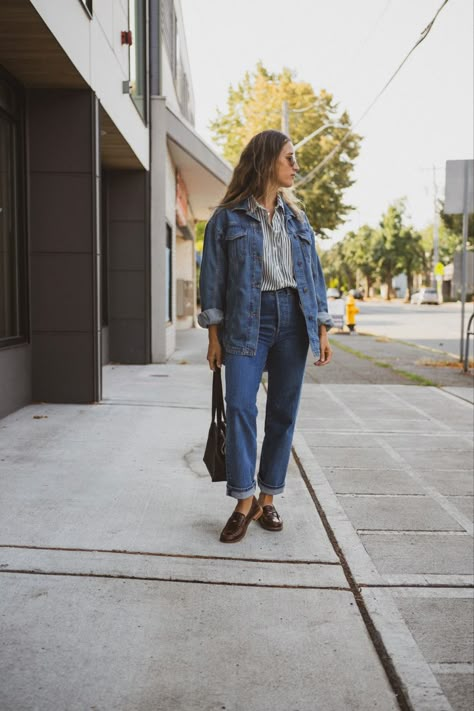 Denim And Loafers, Brown Penny Loafers, Green Shacket, Native Outfits, Denim Shirt Outfit, Fav Outfit, Shacket Outfit, Stylish Outfits Casual, Denim Shirt Jacket