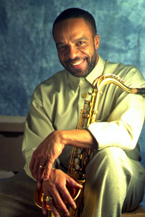 May 16, 1981: "Just the Two of Us" by Grover Washington Jr. and featuring Bill Withers makes it to number 2 on the Billboard Hot 100 chart. William Salter helped write this love song. He collaborated with Bill Withers and Ralph MacDonald on "Just the Two of Us," performed by Grover Washington Jr. on his album Winelight in 1980. Smooth Jazz Artists, Castles In The Sky, David Sanborn, Chuck Mangione, Smooth Jazz Music, Grover Washington, God Only Knows, Jazz Saxophonist, Bill Withers