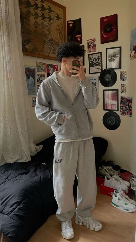 Zip Hoodie Outfit, Mens Joggers Outfit, Teen Guy Fashion, Nike X Stussy, Hoodie Outfit Men, Jogging Outfit, Guys Fits, Trendy Boy Outfits, Teen Boy Outfits