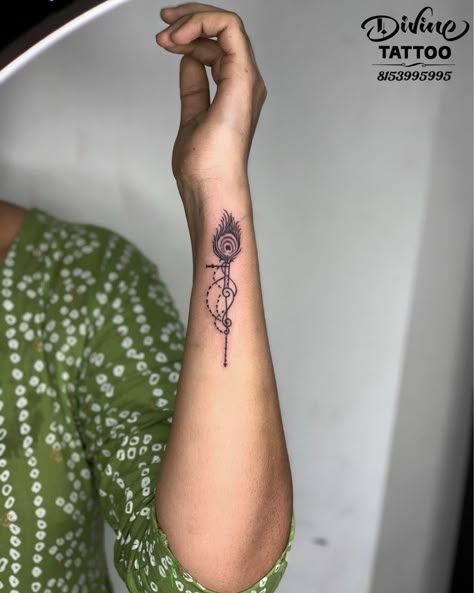 Radha Krishna Tattoo Small For Women, Bhakti Tattoo, Indian Aesthetic Tattoo, Flute Tattoo Designs For Women, Ghungroo Tattoo, Muruga Tattoo, Punjabi Tattoo Ideas Women, Hare Krishna Tattoo, Krishna Feather Tattoo